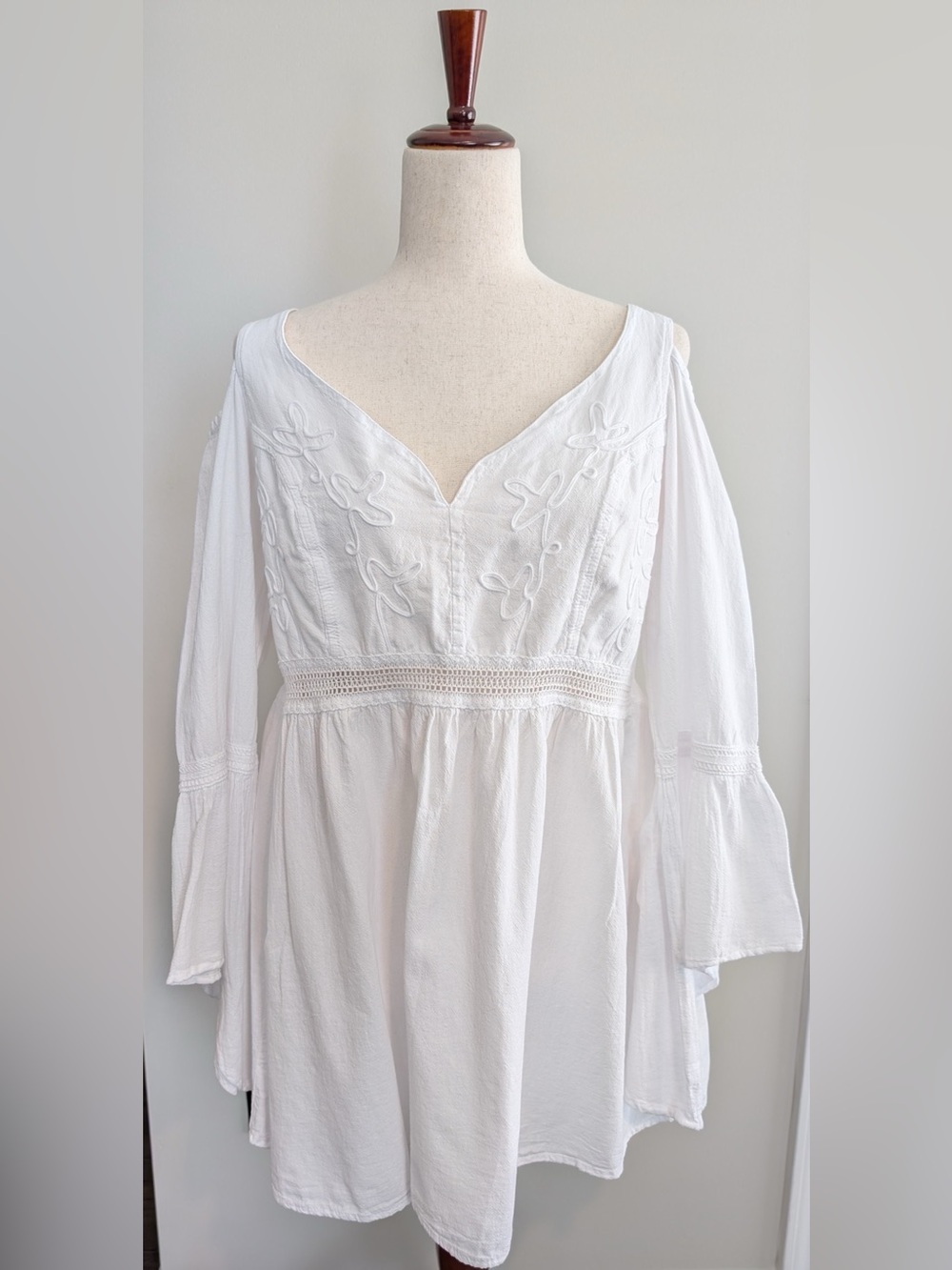 Scully Women’s Cold shoulder Cotton Tunic Empire Style Blouse PSL-232 White L